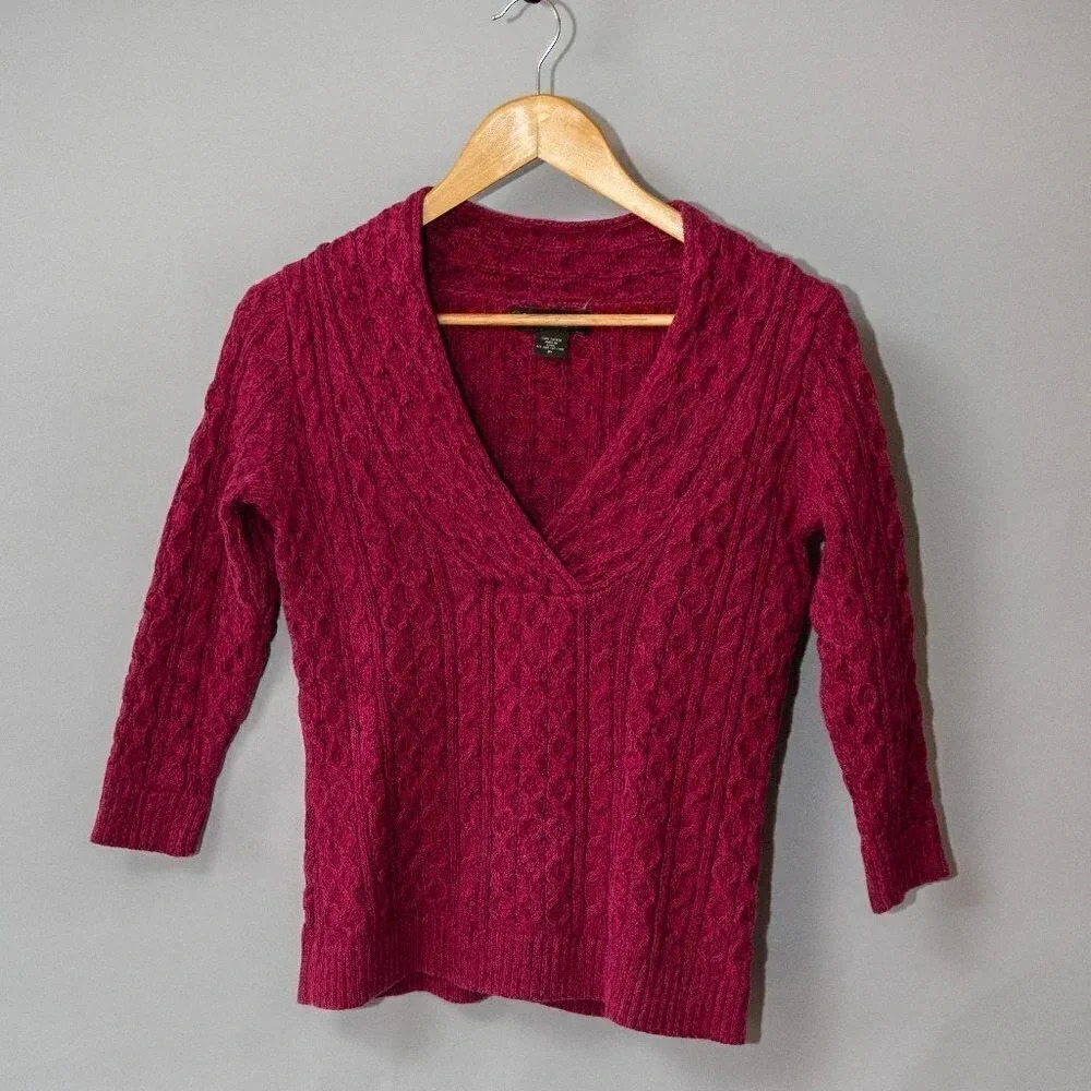 Eddie Bauer Cotton cable knit chunky V-neck sweater | Beet red/pink | XS
